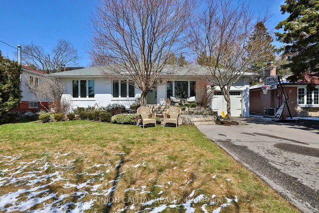 11 Sherwood Forest Drive