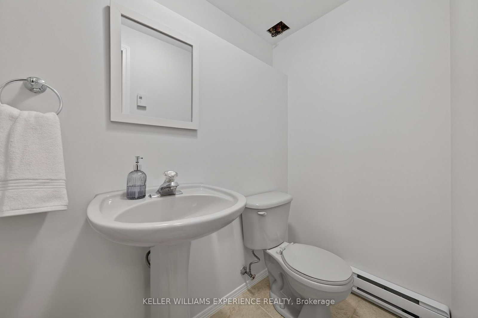 Detached House for sale at 125 SIMCOE Street, Essa, Ontario, L0M 1B0 - Angus - MLS: N12969932