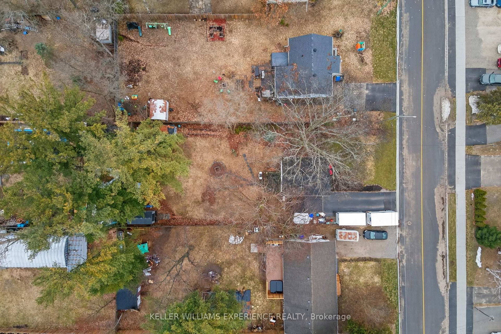 Detached House for sale at 125 SIMCOE Street, Essa, Ontario, L0M 1B0 - Angus - MLS: N12969932