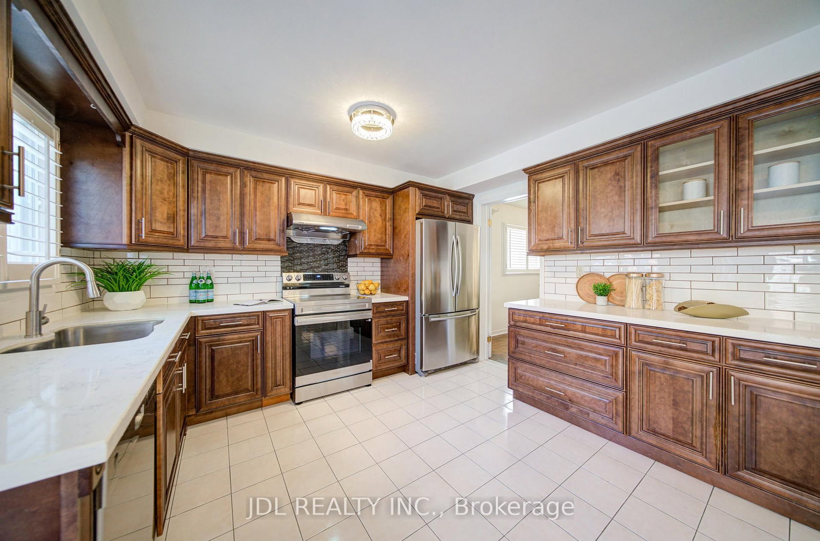 Detached House for sale at 50 Summitcrest Drive, Richmond Hill, Ontario, L4S 1A7 - Devonsleigh - MLS: N12970124