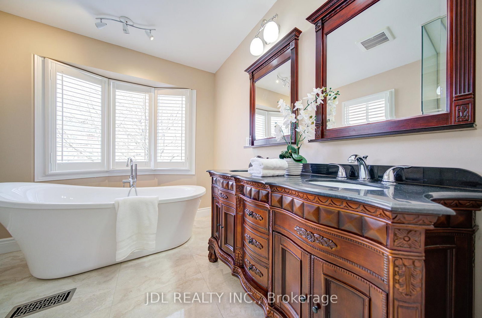 Detached House for sale at 50 Summitcrest Drive, Richmond Hill, Ontario, L4S 1A7 - Devonsleigh - MLS: N12970124