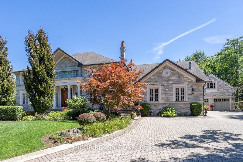 11 Meadowland Crt, Vaughan, L4L 2Z1 | Image 3