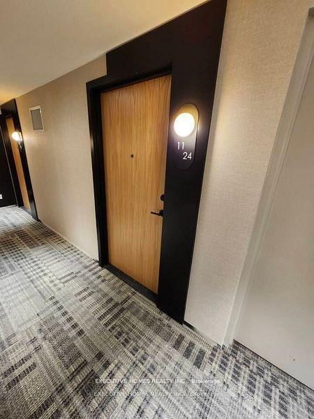 home for lease on 1124 A-7950 Bathurst Street