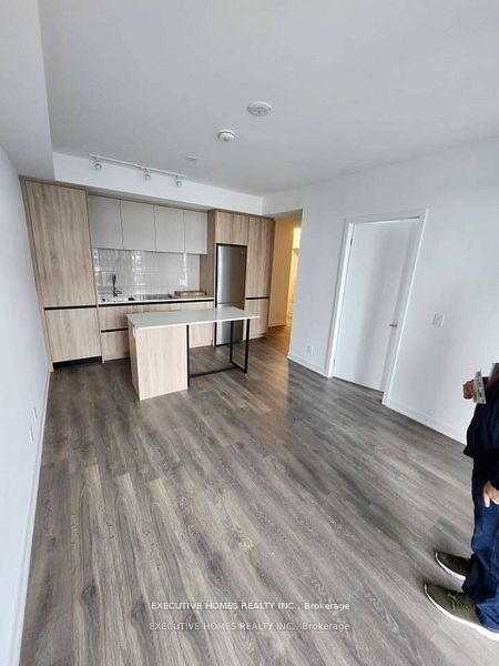 1124 A - 7950 Bathurst Street