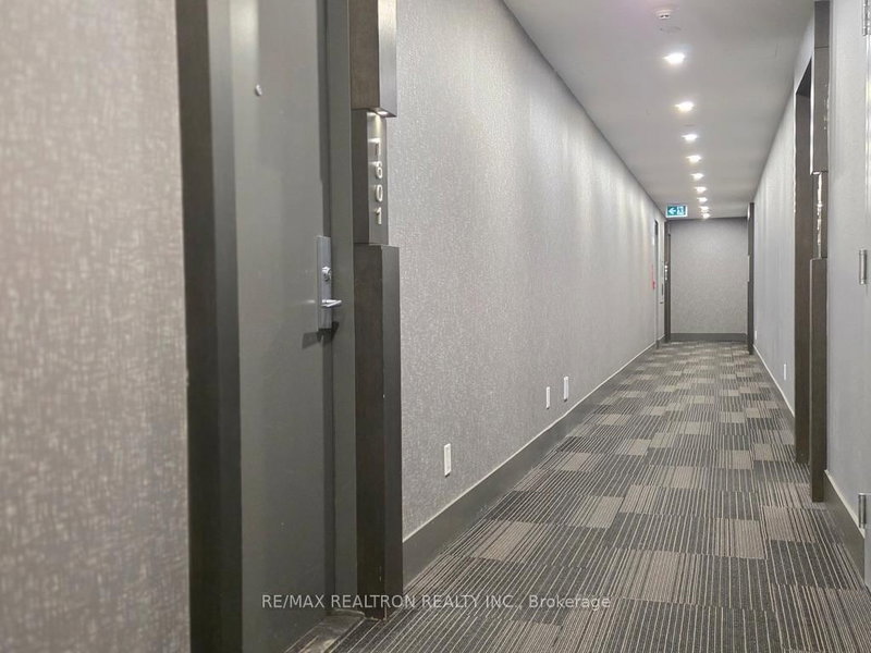 1601 - 8081 Birchmount Rd, Markham, L6G 0G5 | Image 3