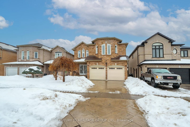 2211 Old Rutherford Rd, Vaughan, L6A 1Z7 | Image 2