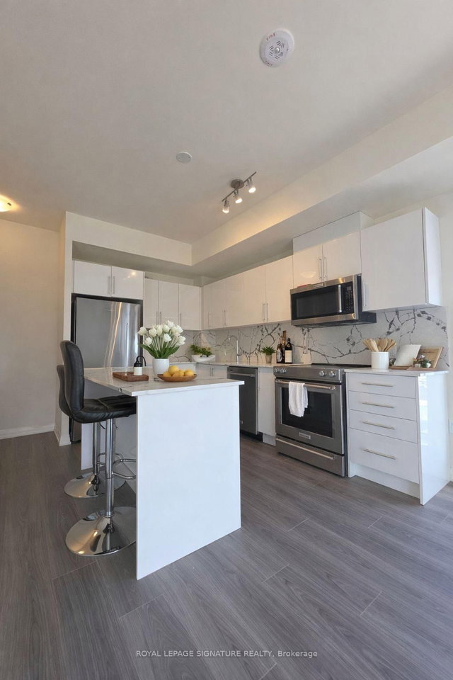 818 - 8960 Jane Street