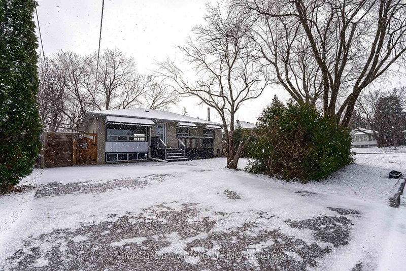 139 Felix Rd, Richmond Hill, L4C 3M4 | Image 3