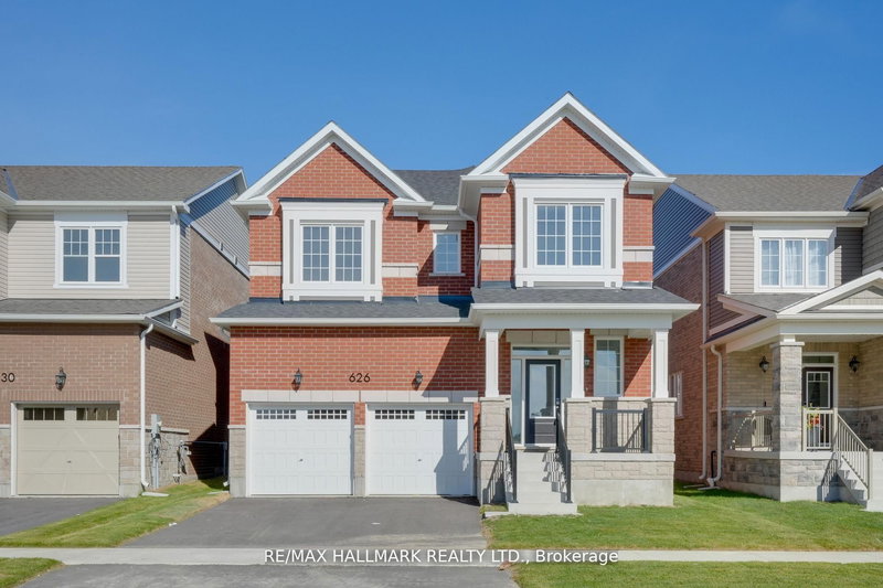 626 Newlove St, Innisfil, L9S 0R9 | Image 2