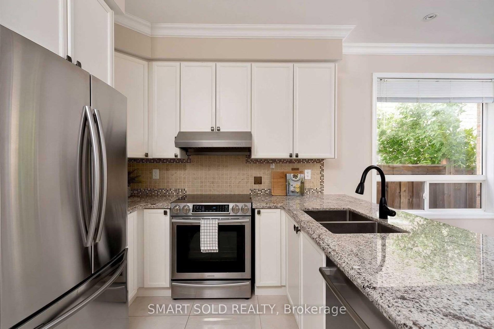 Detached House for sale at 99 Aloe Avenue, Richmond Hill, Ontario, L4E 4N2 - Oak Ridges Lake Wilcox - MLS: N12971638