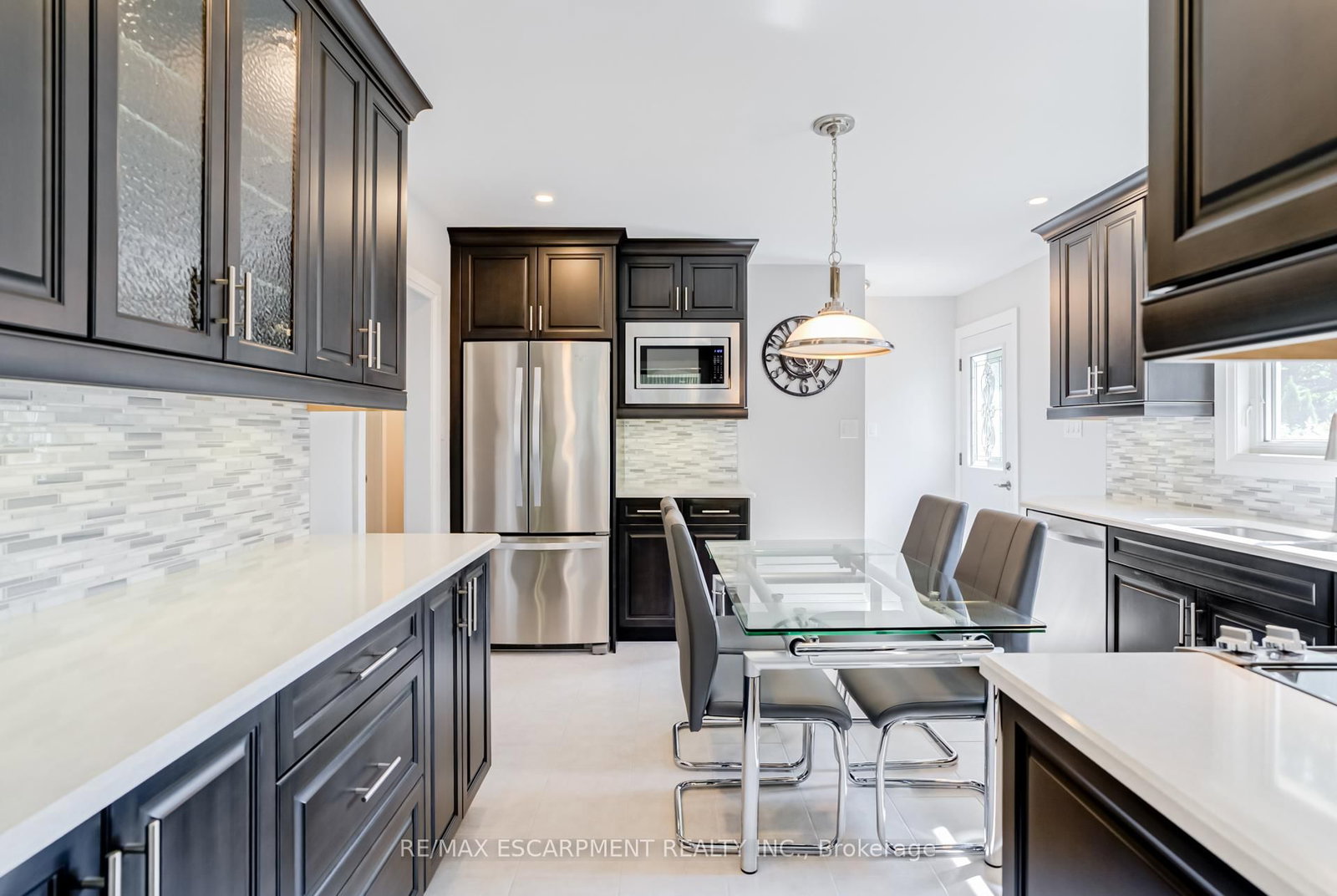 Detached House for sale at 5 Albert Street, New Tecumseth, Ontario, L9R 1J4 - Alliston - MLS: N12971666