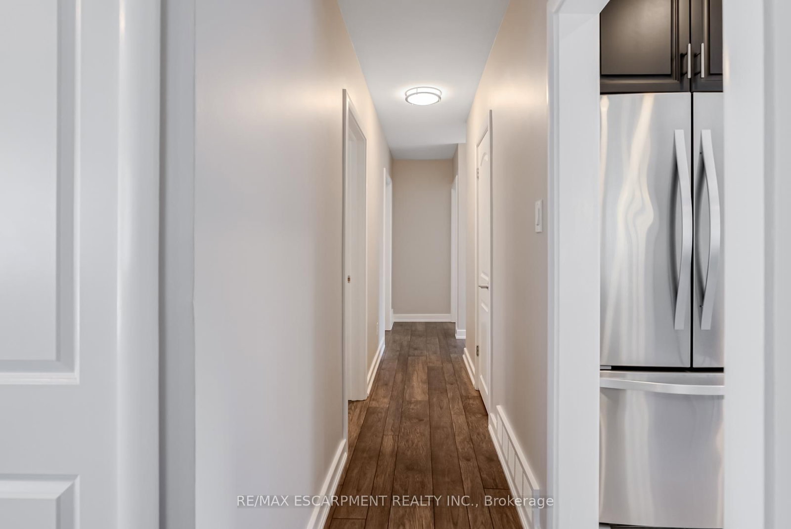 Detached House for sale at 5 Albert Street, New Tecumseth, Ontario, L9R 1J4 - Alliston - MLS: N12971666