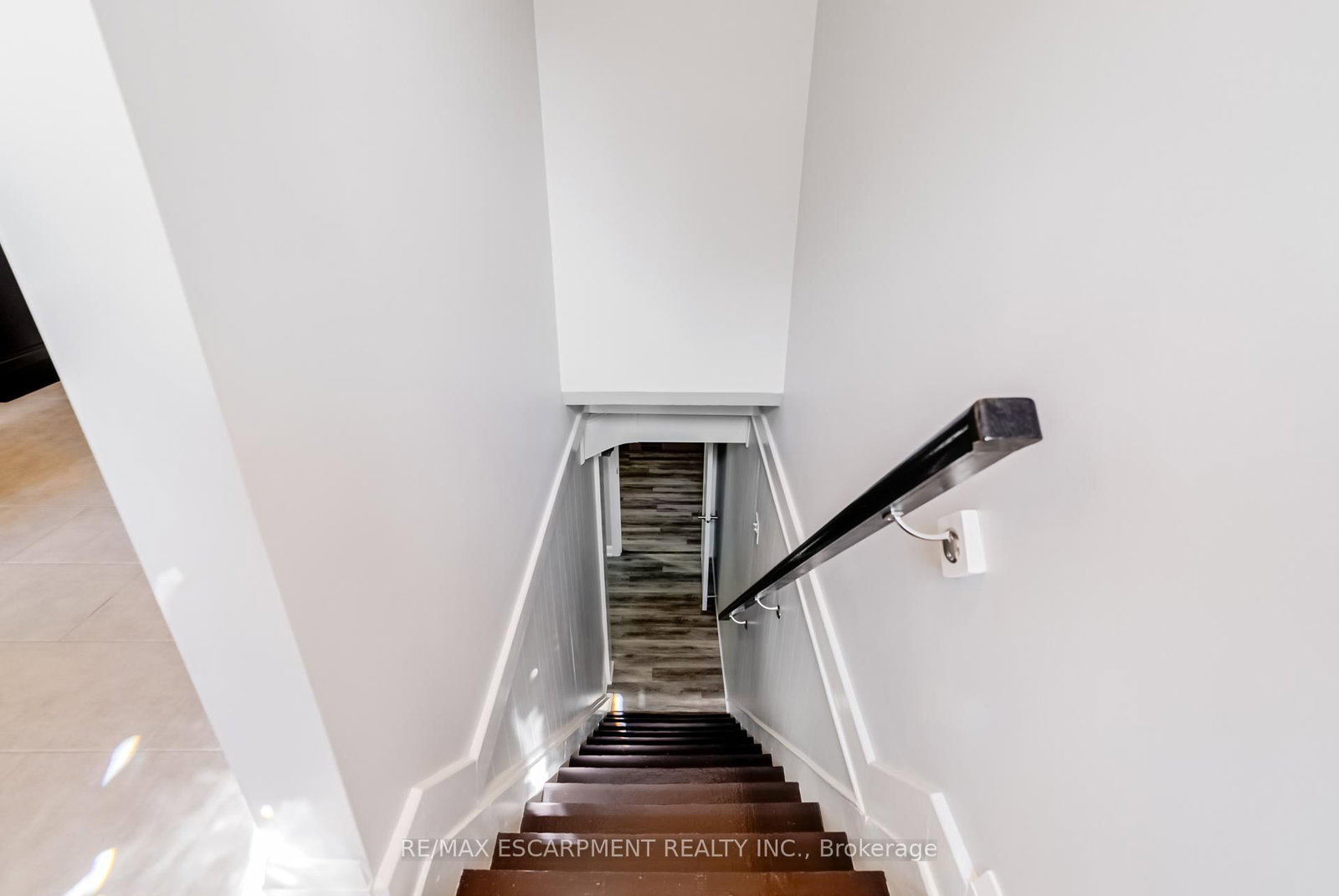 Detached House for sale at 5 Albert Street, New Tecumseth, Ontario, L9R 1J4 - Alliston - MLS: N12971666