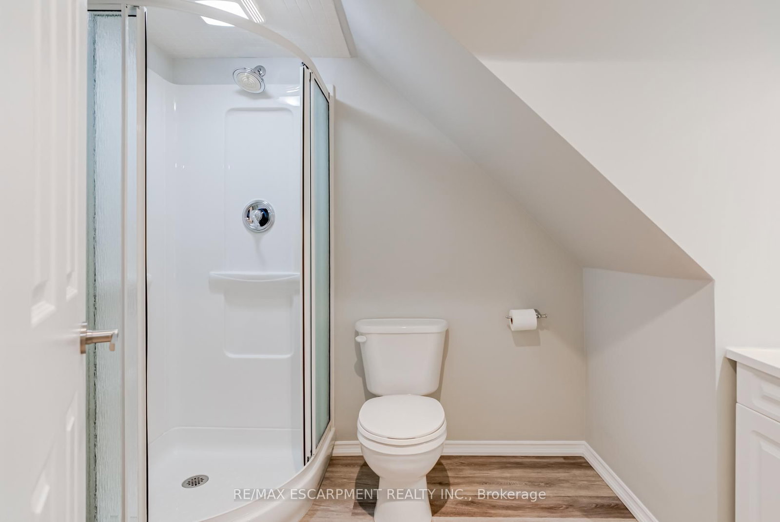 Detached House for sale at 5 Albert Street, New Tecumseth, Ontario, L9R 1J4 - Alliston - MLS: N12971666