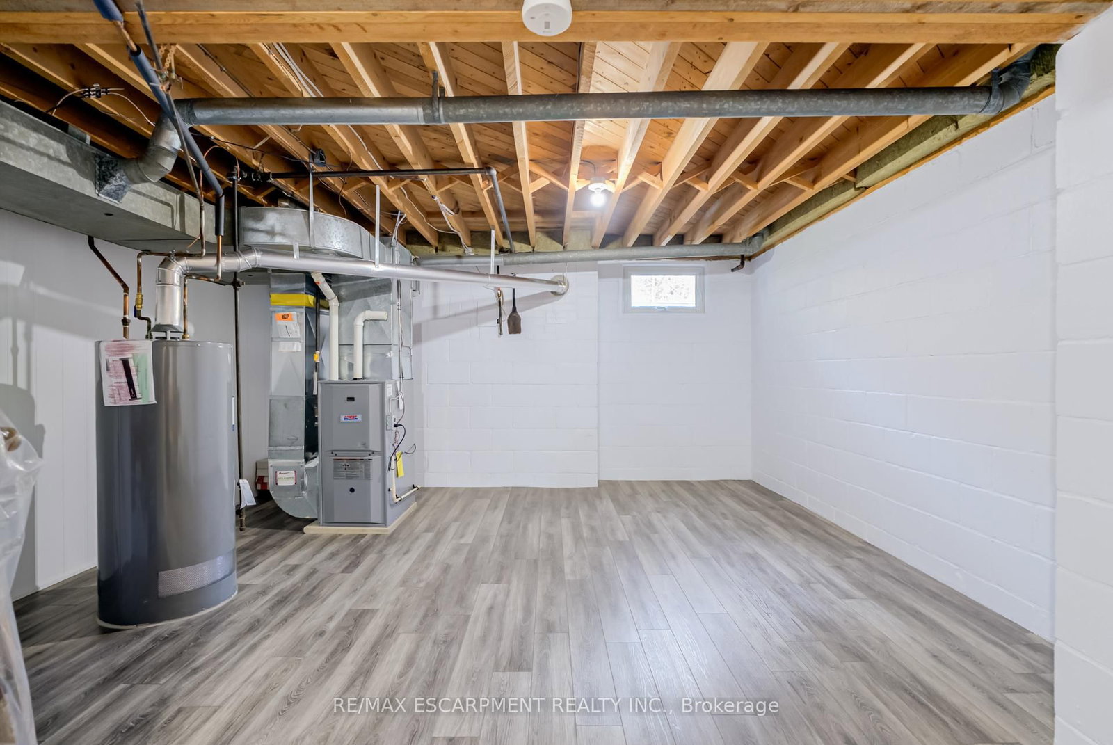 Detached House for sale at 5 Albert Street, New Tecumseth, Ontario, L9R 1J4 - Alliston - MLS: N12971666