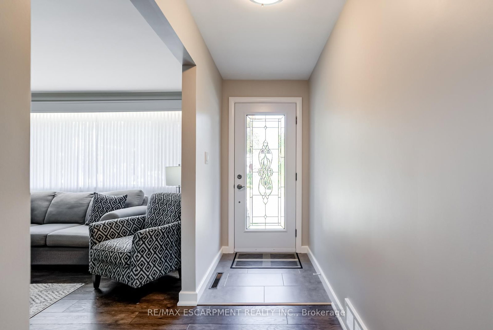 Detached House for sale at 5 Albert Street, New Tecumseth, Ontario, L9R 1J4 - Alliston - MLS: N12971666