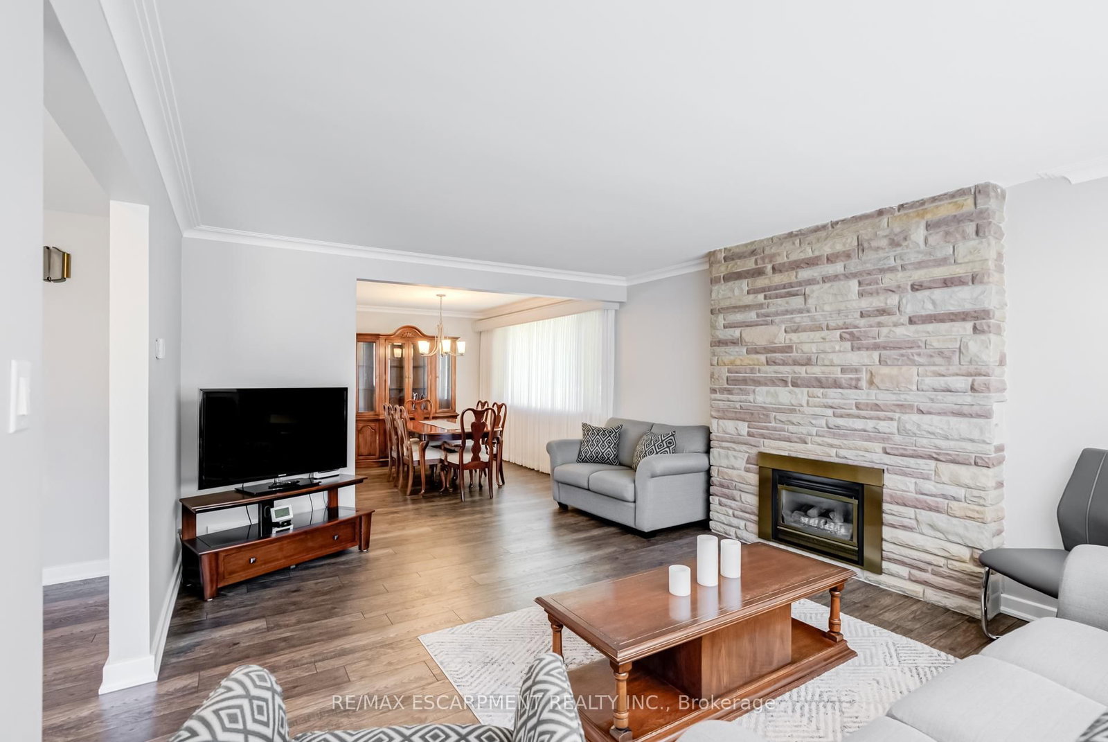 Detached House for sale at 5 Albert Street, New Tecumseth, Ontario, L9R 1J4 - Alliston - MLS: N12971666