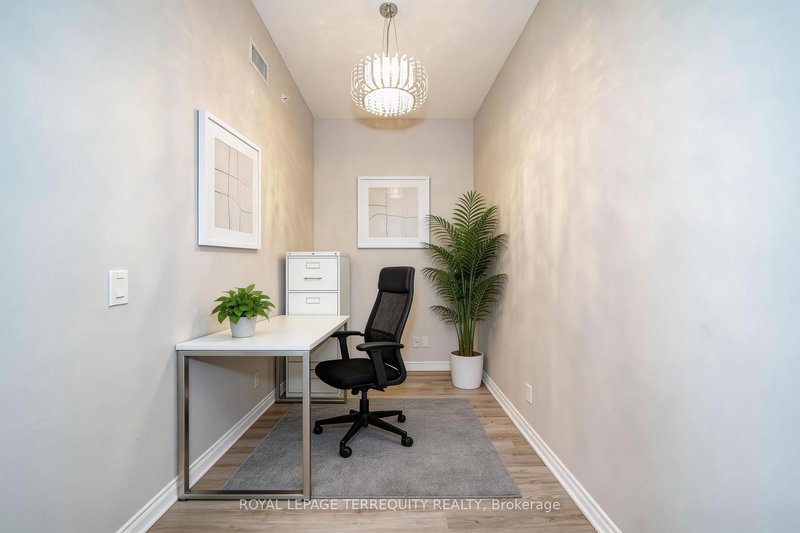 728 - 11611 Yonge St, Richmond Hill, L4E 1G2 | Image 3