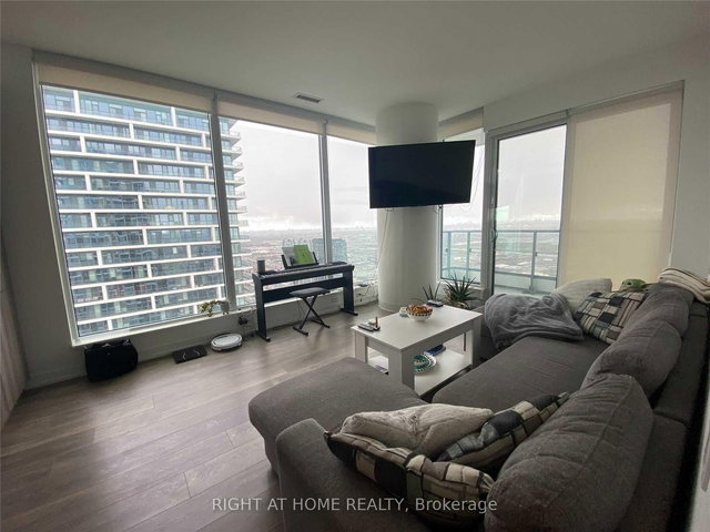 5703 - 898 Portage Parkway