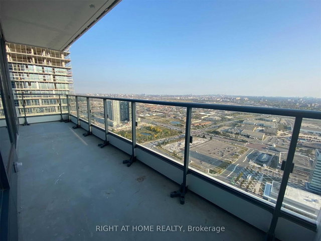 5703 - 898 Portage Parkway