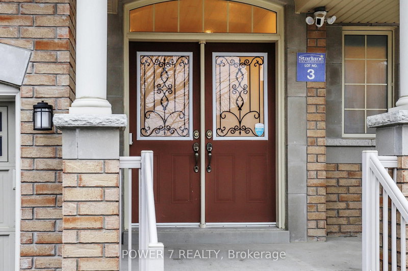 1276 Shortreed Terr S, Newmarket, L3X 0C9 | Image 2