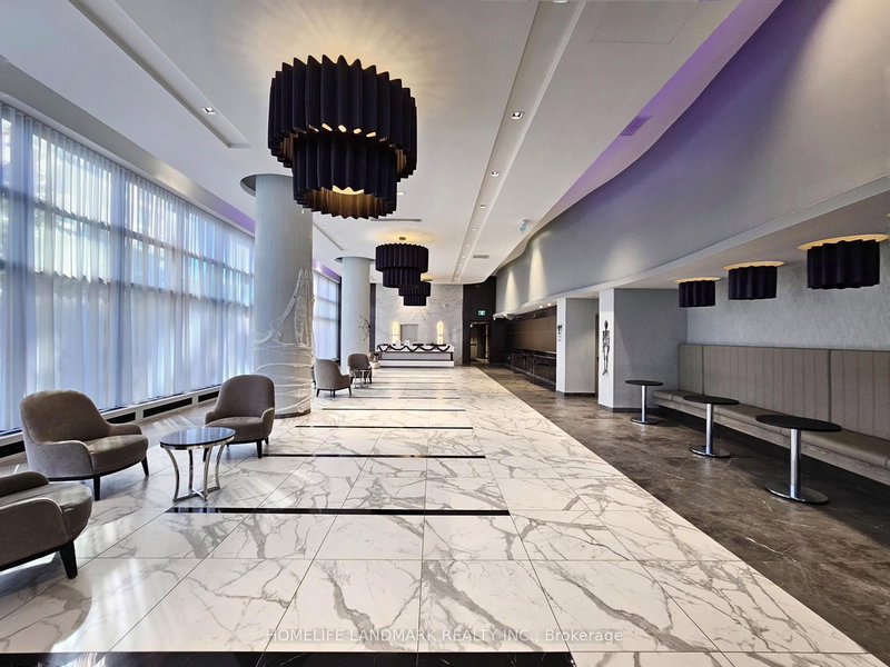 2611 - 105 Oneida Cres, Richmond Hill, L4B 0H6 | Image 2