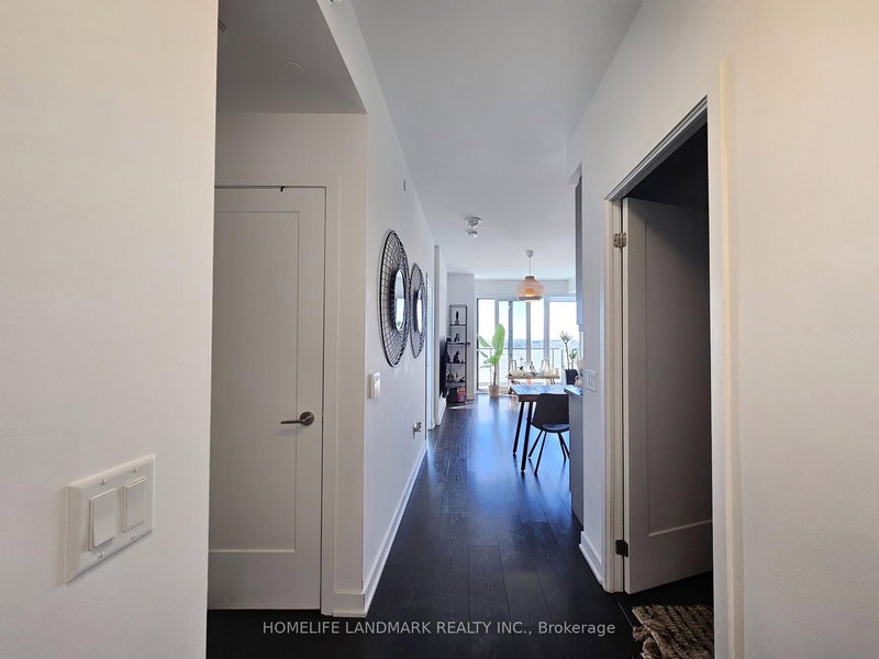 2611 - 105 Oneida Cres, Richmond Hill, L4B 0H6 | Image 3