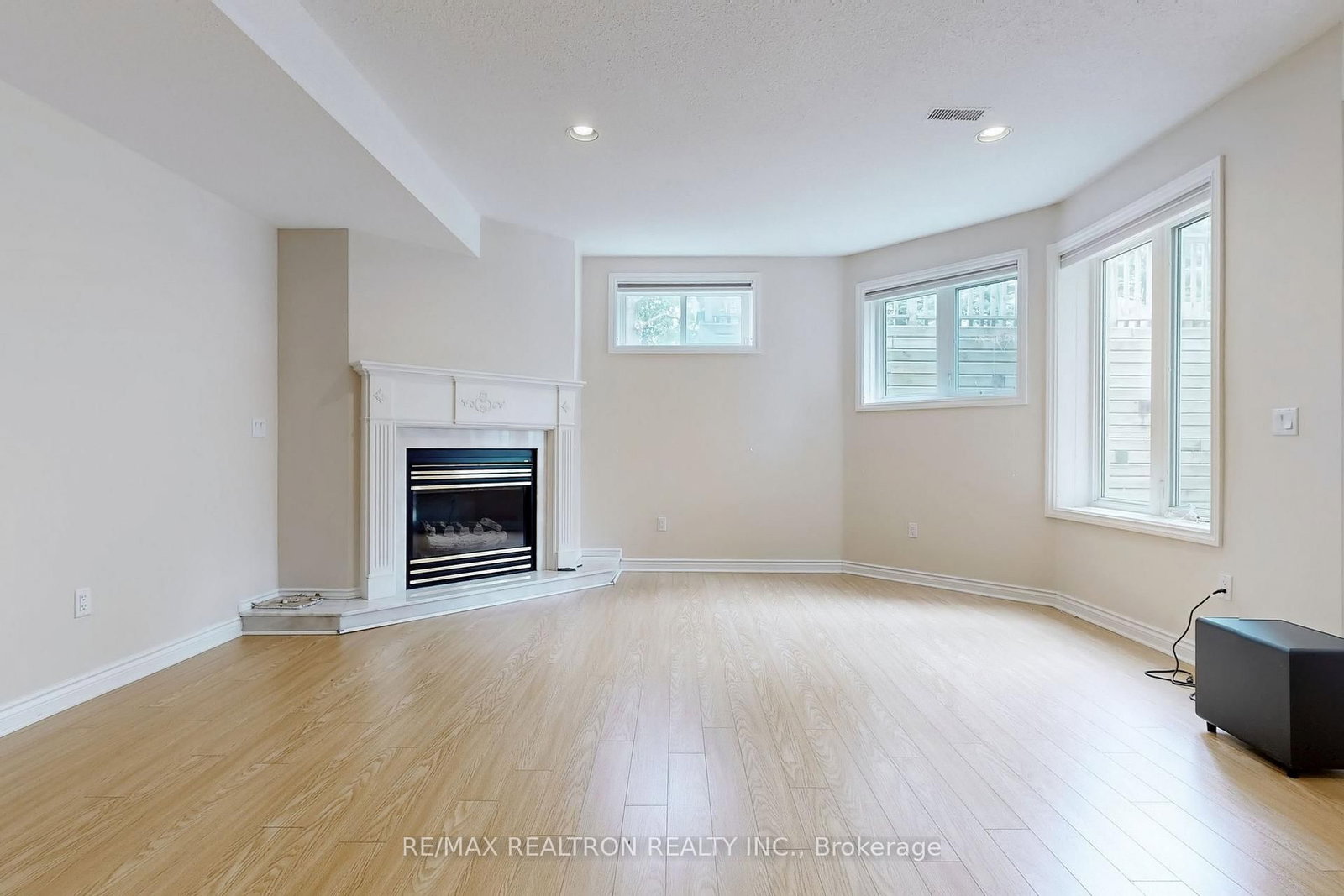 23 Kensington Drive - Photo 33