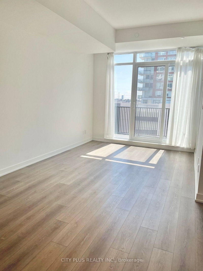 C914 - 38 Simcoe Promenade, Markham, L6G 0H7 | Image 2