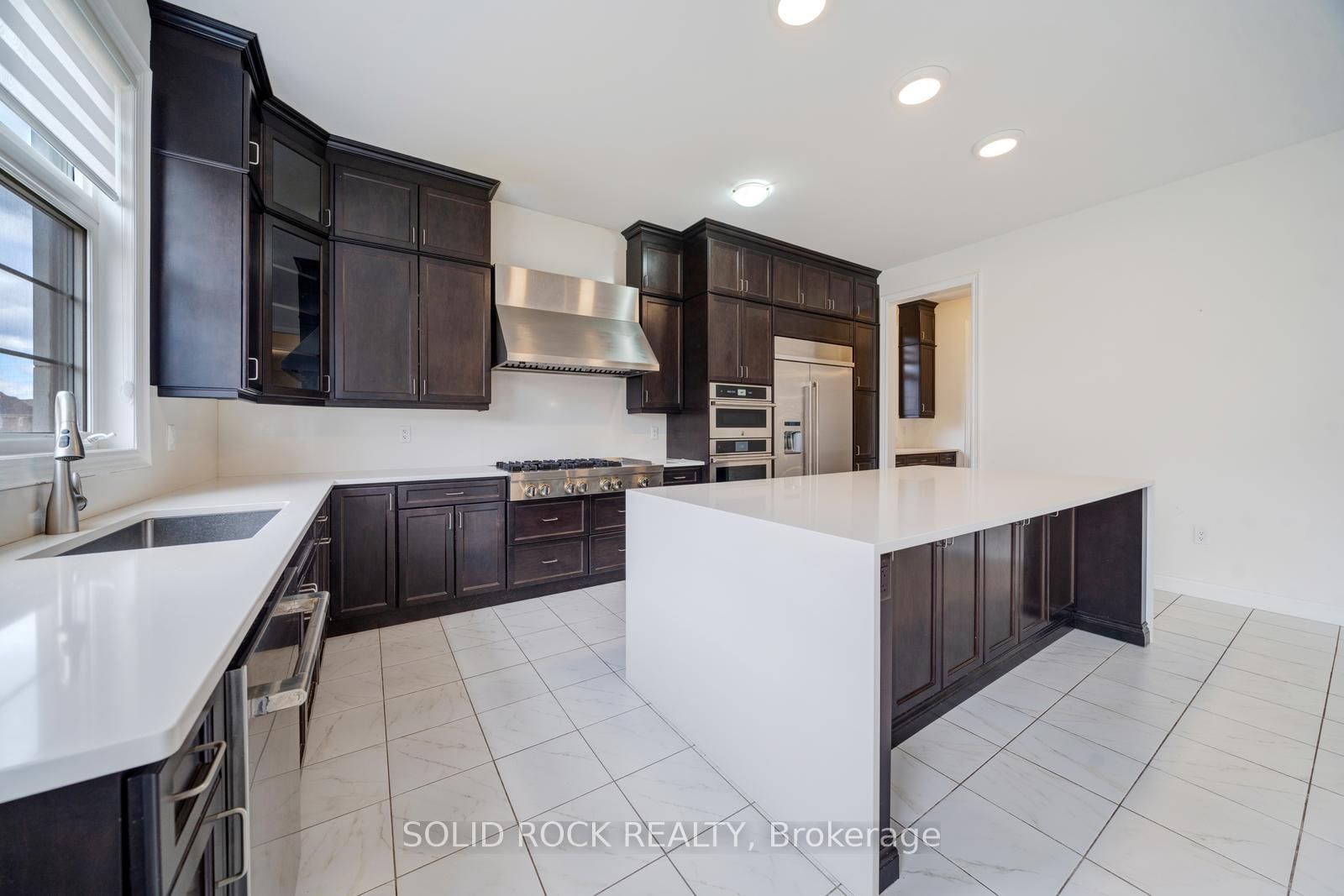 59 Luang Street - Photo 15