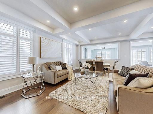 126 Silk Twist Dr, East Gwillimbury, L9N 0W1 | Image 3