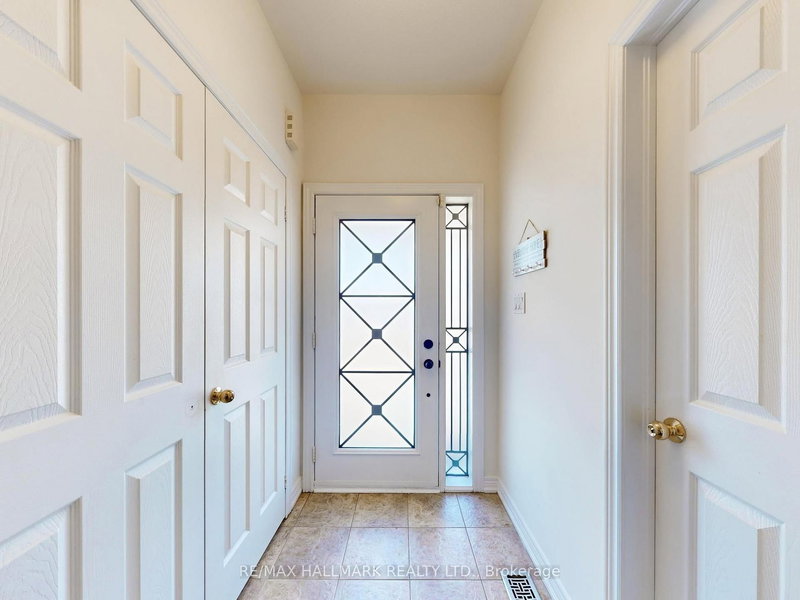 39 Retreat Blvd, Vaughan, L4H 0C1 | Image 3