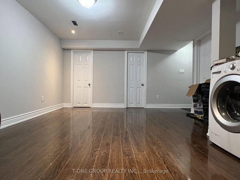 home for lease on BSMT-79 Marydale Avenue