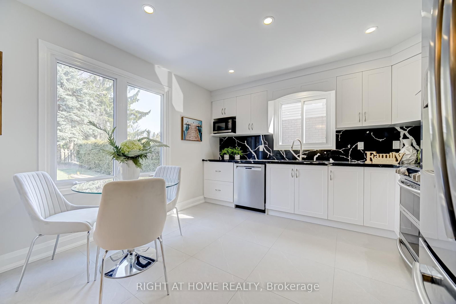 10 Holm Crescent - Photo 11