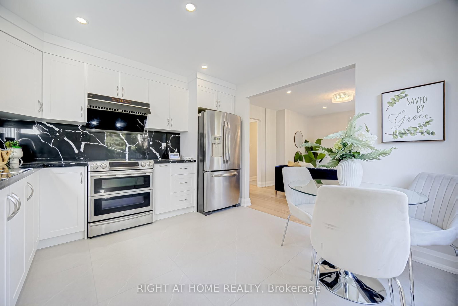 10 Holm Crescent - Photo 12