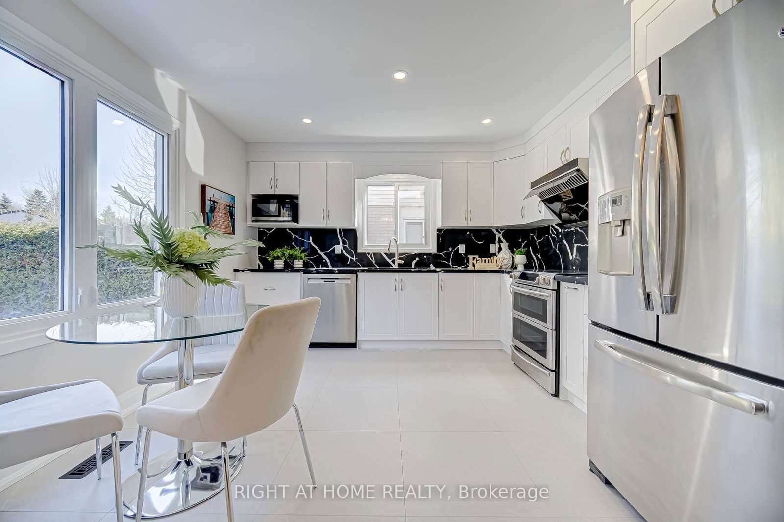 10 Holm Crescent - Photo 9