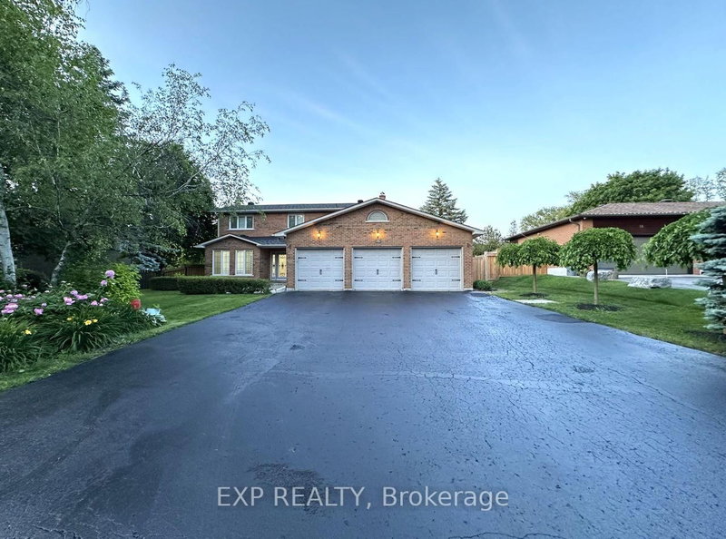 home for lease on 15 Rosegarden Crescent