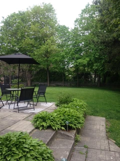 home for lease on B-88 Park Cres Crescent