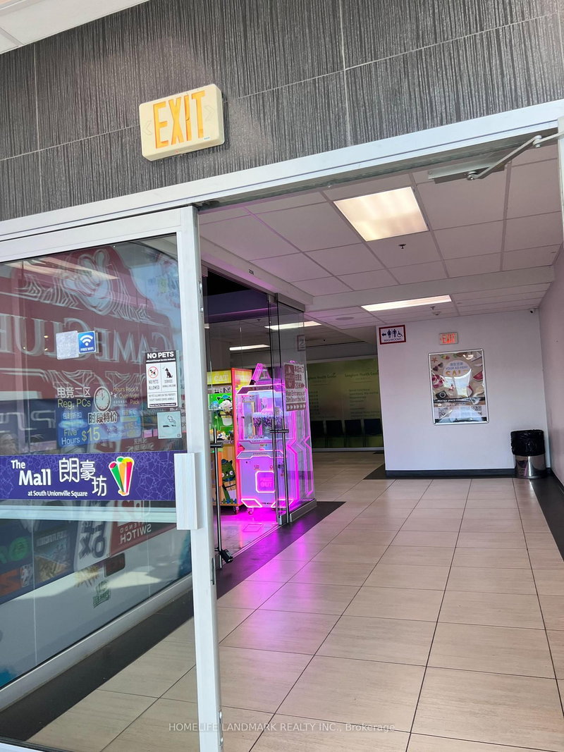 2017-18 - 8333 Kennedy Rd E, Markham, L3R 1J5 | Image 3