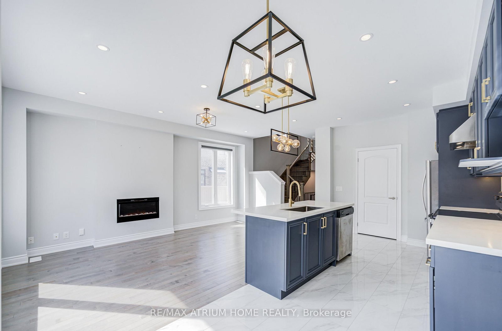 Townhouse for sale at 3 Jessica Antonella Street, Markham, Ontario, L6C 3J6 - Angus Glen - MLS: N12974450