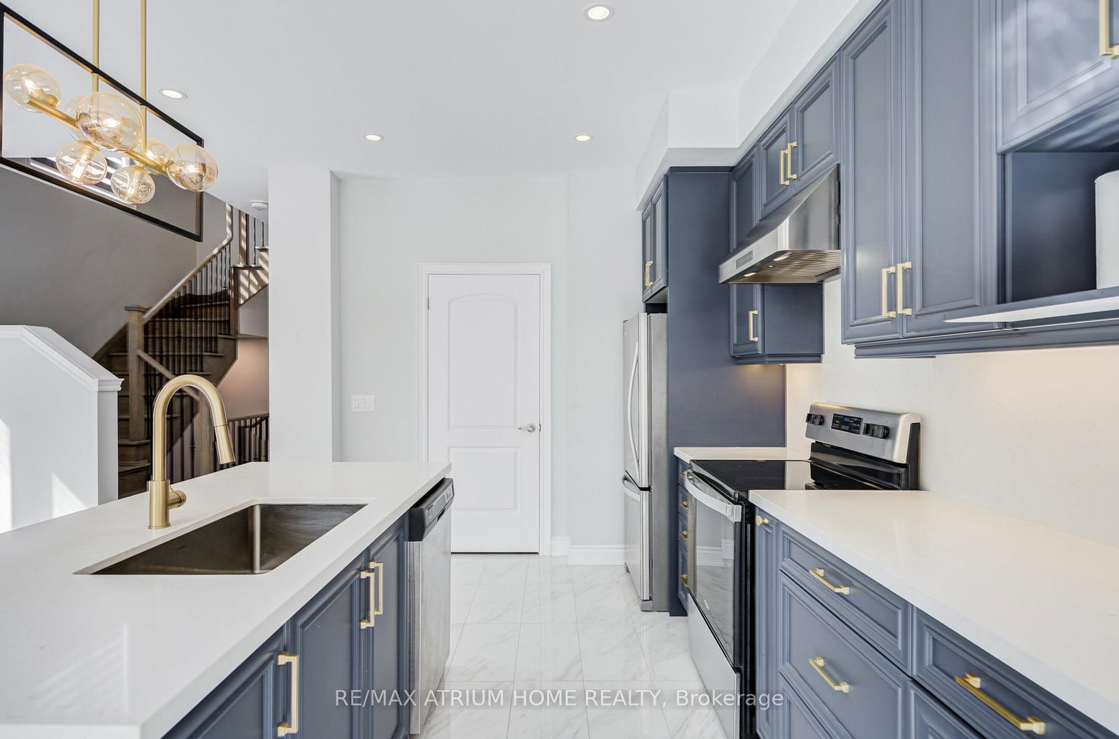 Townhouse for sale at 3 Jessica Antonella Street, Markham, Ontario, L6C 3J6 - Angus Glen - MLS: N12974450