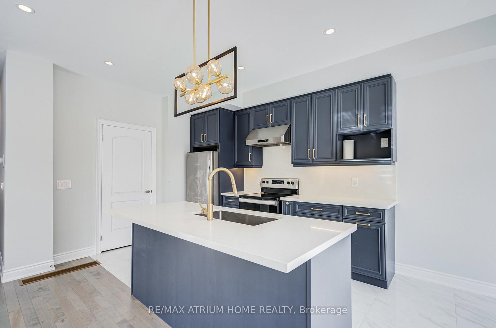 Townhouse for sale at 3 Jessica Antonella Street, Markham, Ontario, L6C 3J6 - Angus Glen - MLS: N12974450