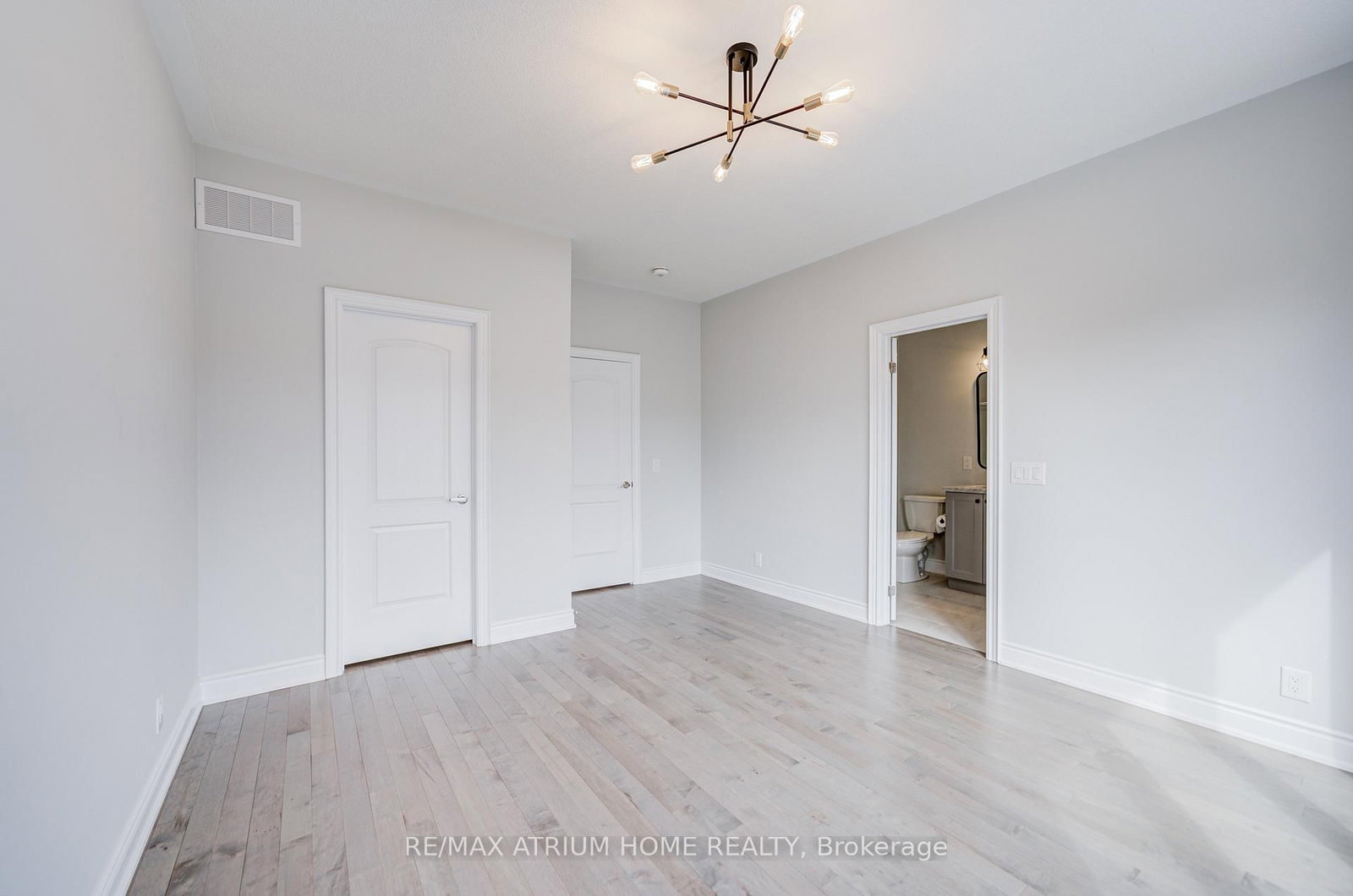 Townhouse for sale at 3 Jessica Antonella Street, Markham, Ontario, L6C 3J6 - Angus Glen - MLS: N12974450