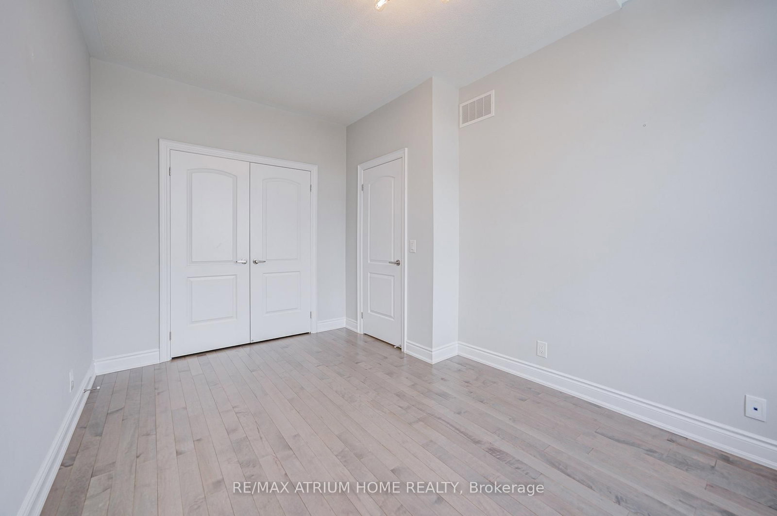 Townhouse for sale at 3 Jessica Antonella Street, Markham, Ontario, L6C 3J6 - Angus Glen - MLS: N12974450