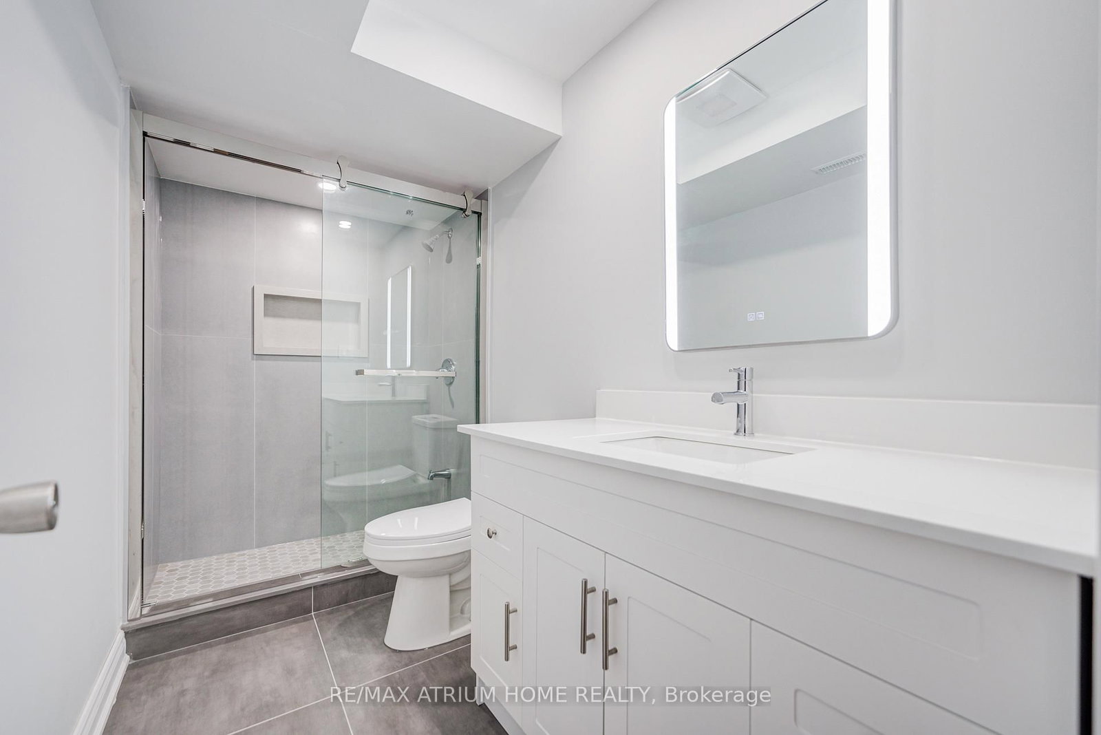 Townhouse for sale at 3 Jessica Antonella Street, Markham, Ontario, L6C 3J6 - Angus Glen - MLS: N12974450