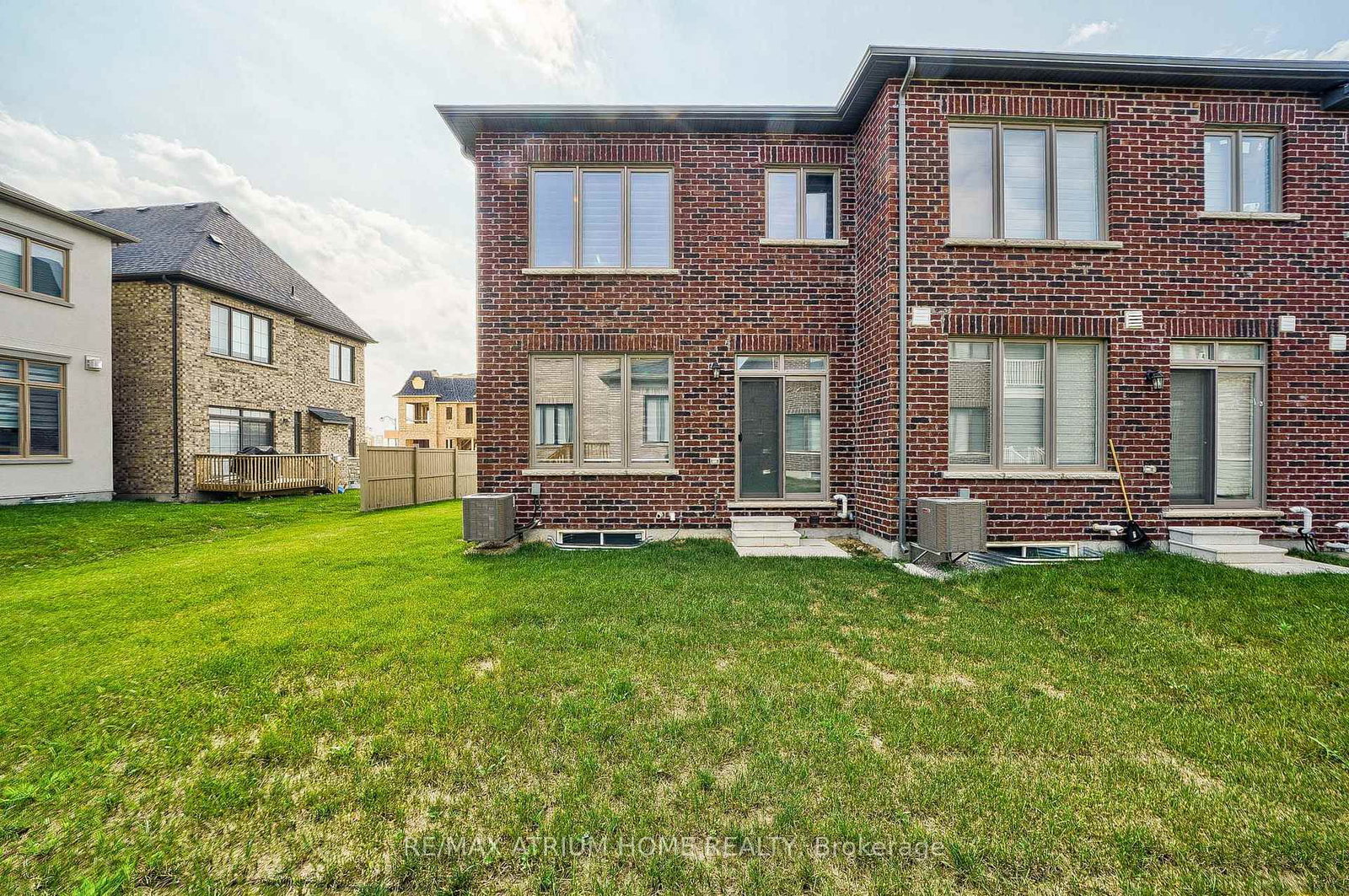 Townhouse for sale at 3 Jessica Antonella Street, Markham, Ontario, L6C 3J6 - Angus Glen - MLS: N12974450