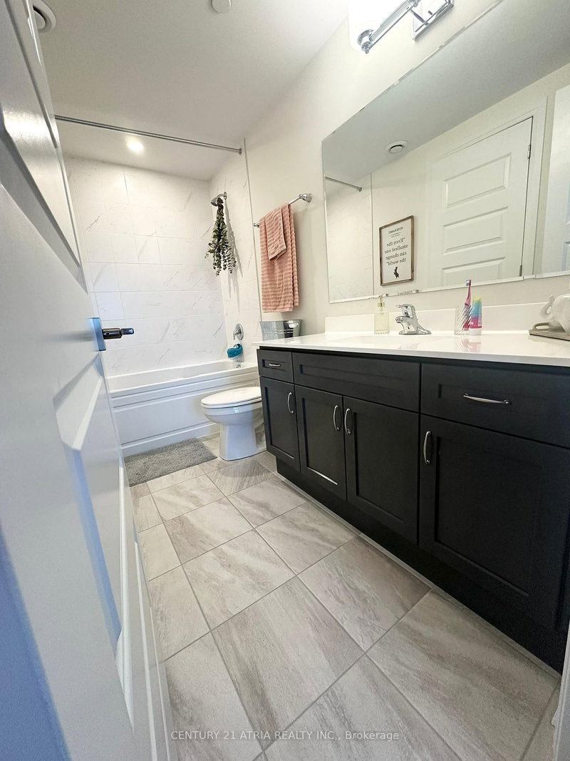 607 - 58 Adam Sellers St, Markham, L6B 1P5 | Image 3