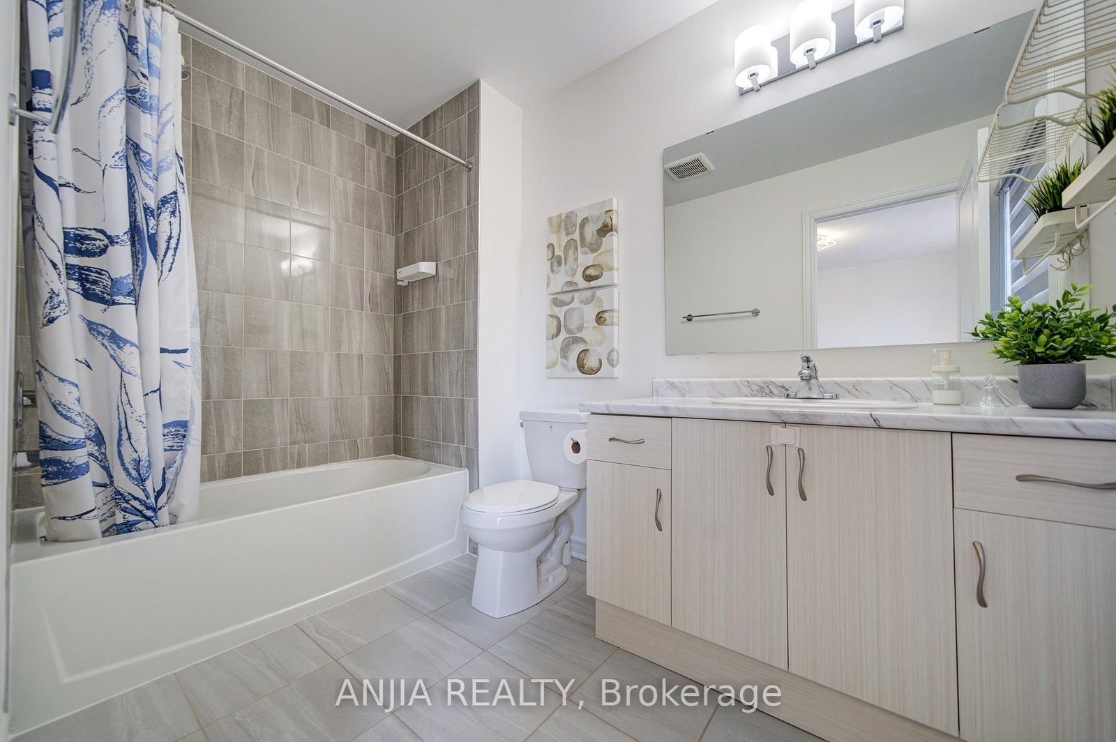 Townhouse for sale at 64 Chicago Lane, Markham, Ontario, L6E 2C1 - Wismer - MLS: N12974544