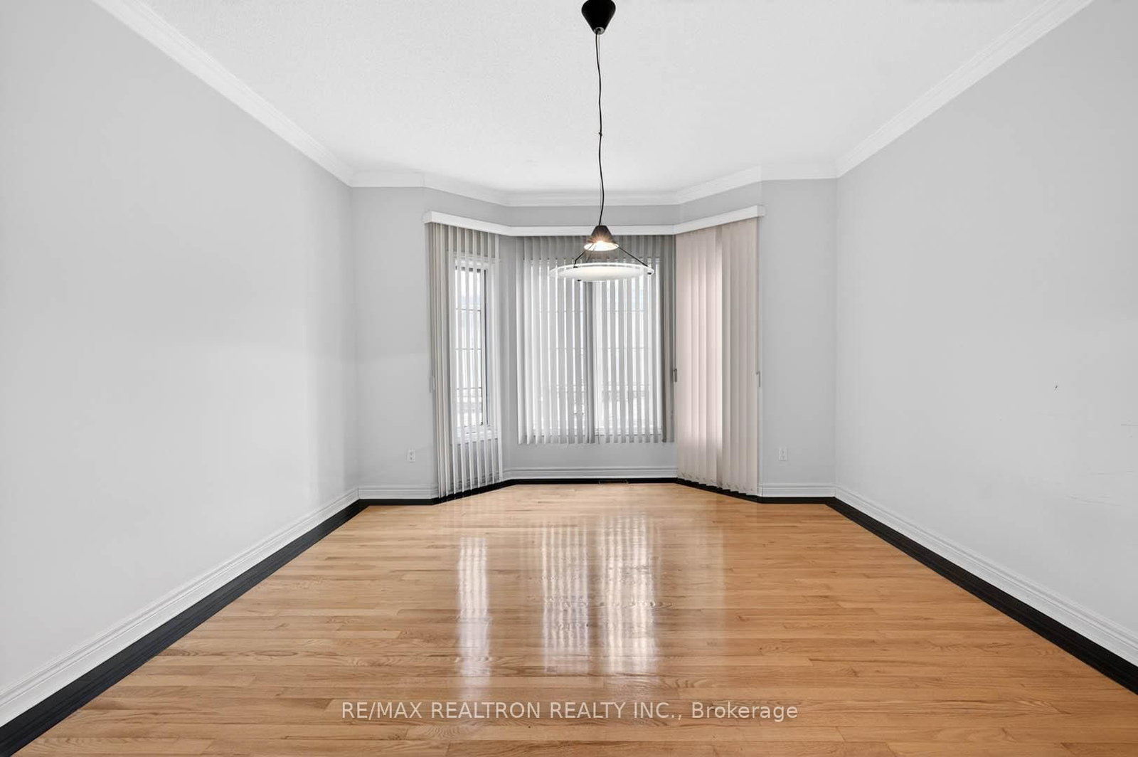 Detached House for sale at 385 Calvert Road, Markham, Ontario, L6C 1X7 - Cachet - MLS: N12974610