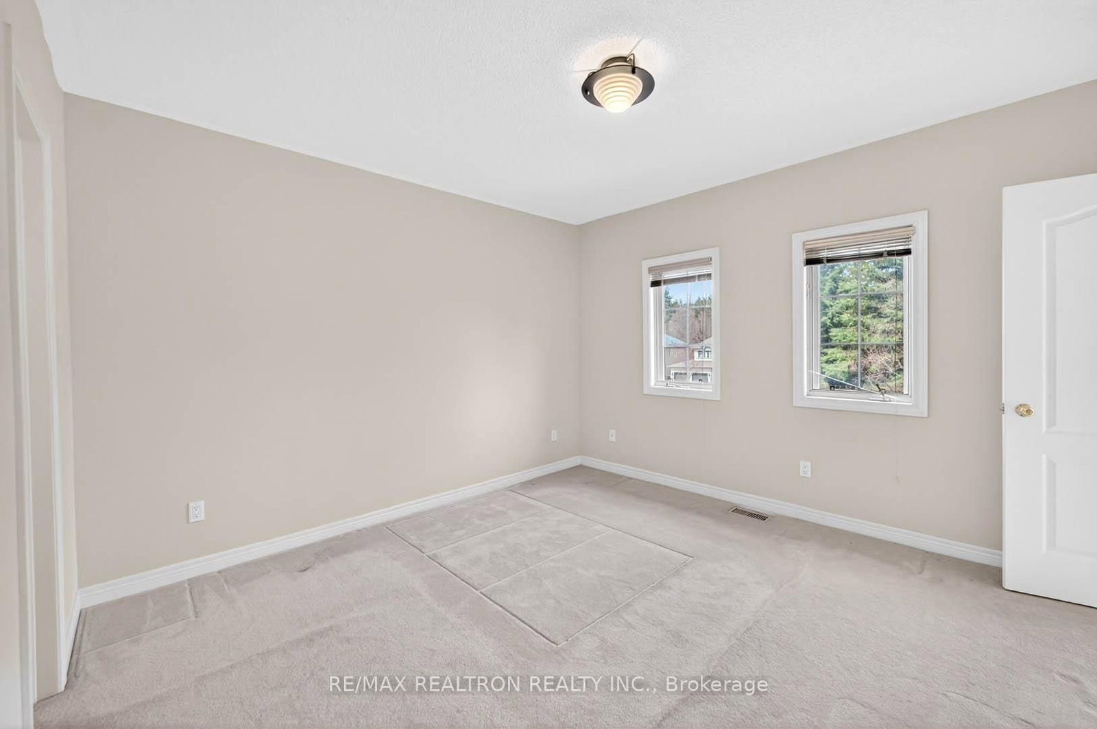 Detached House for sale at 385 Calvert Road, Markham, Ontario, L6C 1X7 - Cachet - MLS: N12974610